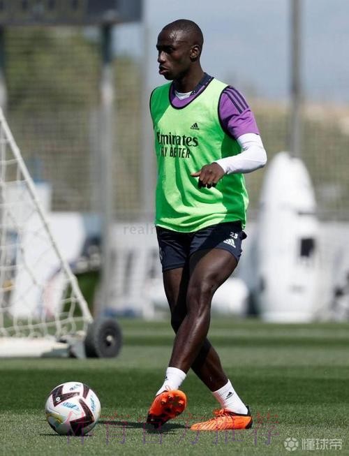 费兰-门迪进行3次团队合练后再次返回单独训练